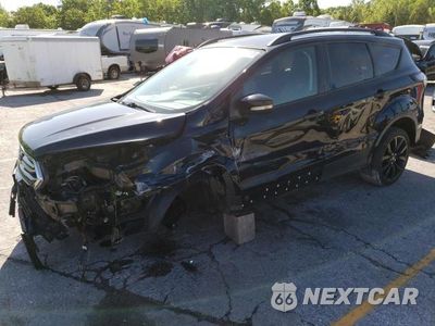 2017 FORD ESCAPE TITANIUM 1FMCU0J9XHUD44532 - główne zdjęcie licytacji z USA - miniatura