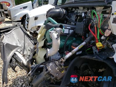 Zdjęcie 7 z 10 samochodu: 2024 VOLVO VNR VIN:4V4WC9EH9RN639888 - miniatura