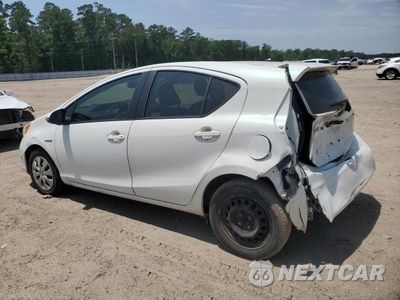 Drugie zdjęcie samochodu z przodu: 2014 TOYOTA PRIUS C VIN:JTDKDTB34E1071113 - miniatura