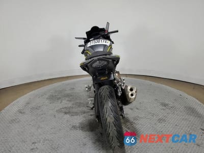 Czwarte zdjęcie samochodu z boku: 2022 HONDA CBR500 RA VIN:MLHPC6253N5301239 - miniatura