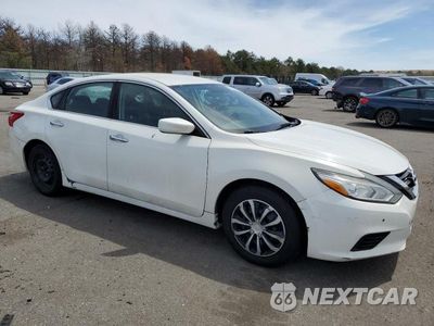 Czwarte zdjęcie samochodu z boku: 2016 NISSAN ALTIMA 2.5 VIN:1N4AL3AP0GC198652 - miniatura