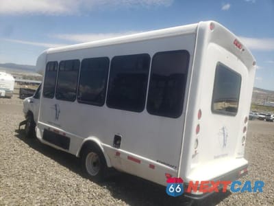 Drugie zdjęcie samochodu z przodu: 2019 FORD ECONOLINE E350 SUPER DUTY CUTAWAY VAN VIN:1FDEE3F60KDC71619 - miniatura