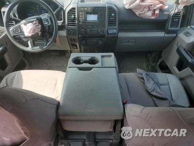 Zdjęcie 8 z 12 samochodu: 2022 FORD F350 SUPER DUTY VIN:1FT8W3BT7NED12868 - miniatura