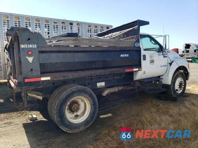 Czwarte zdjęcie samochodu z boku: 2012 FORD F750 SUPER DUTY VIN:3FRNF7FA3CV419360 - miniatura