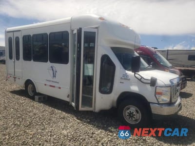 Czwarte zdjęcie samochodu z boku: 2019 FORD ECONOLINE E350 SUPER DUTY CUTAWAY VAN VIN:1FDEE3F60KDC71619 - miniatura