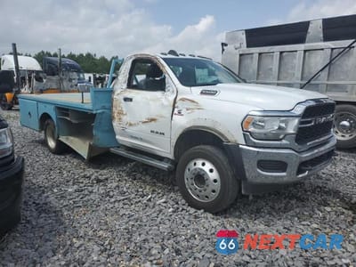 Czwarte zdjęcie samochodu z boku: 2019 RAM 5500 VIN:3C7WRMBLXKG557577 - miniatura