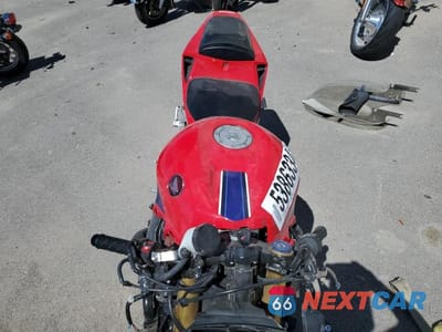 Piąte zdjęcie samochodu w środku: 2024 HONDA CBR600 RR VIN:JH2PC40J9RK100130 - miniatura