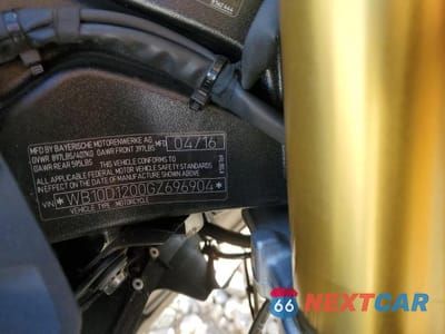 Zdjęcie 9 z 9 samochodu: 2016 BMW S 1000 R VIN:WB10D1200GZ696904 - miniatura