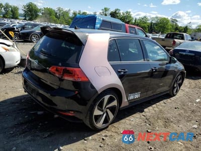 Trzecie zdjęcie samochodu z tyłu: 2017 VOLKSWAGEN GTI S/SE VIN:3VW447AUXHM003039 - miniatura