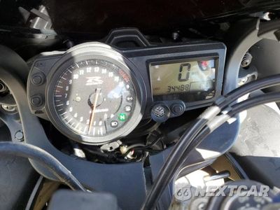 Zdjęcie 7 z 9 samochodu: 2005 SUZUKI GSX-R600 K VIN:JS1GN7CA352111189 - miniatura