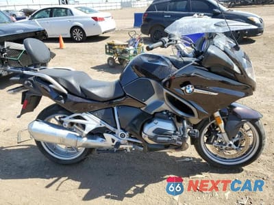 2015 BMW R1200 RT WB10A1303FZ193499 - główne zdjęcie licytacji z USA - miniatura