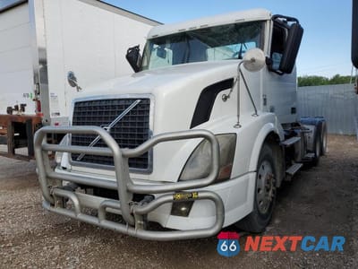 Drugie zdjęcie samochodu z przodu: 2012 VOLVO VN VNL VIN:4V4NC9EH9CN548011 - miniatura