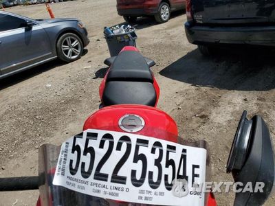 Piąte zdjęcie samochodu w środku: 2014 HONDA VFR800 F VIN:JH2RC7913EK000127 - miniatura