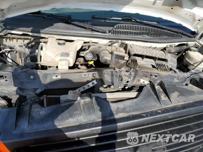 Zdjęcie 12 z 13 samochodu: 2016 GMC SAVANA G2500 VIN:1GTW7BFG4G1227640 - miniatura