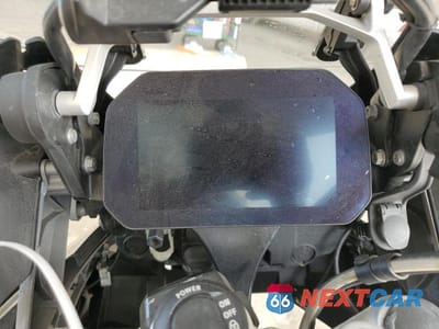 Zdjęcie 7 z 9 samochodu: 2018 BMW R1200 GS ADVENTURE VIN:WB10A1202JZ899521 - miniatura
