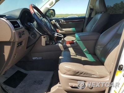 Zdjęcie 7 z 13 samochodu: 2013 LEXUS GX 460 PREMIUM VIN:JTJJM7FX4D5056843 - miniatura