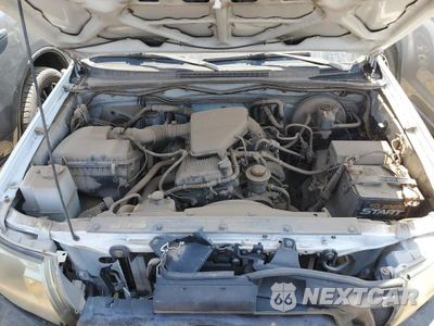 Zdjęcie 11 z 12 samochodu: 2006 TOYOTA TACOMA VIN:5TENX22N46Z276079 - miniatura