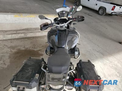 Zdjęcie 6 z 9 samochodu: 2018 BMW R1200 GS ADVENTURE VIN:WB10A1202JZ899521 - miniatura