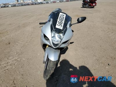 Drugie zdjęcie samochodu z przodu: 2003 SUZUKI GSX-R1000 VIN:JS1GT75A632107993 - miniatura