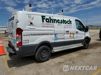Trzecie zdjęcie samochodu z tyłu: 2016 FORD TRANSIT T-250 VIN:1FTYR1ZM1GKA23290 - miniatura