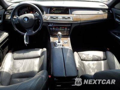 Zdjęcie 8 z 12 samochodu: 2015 BMW 740 I VIN:WBAYA6C56FGK16653 - miniatura