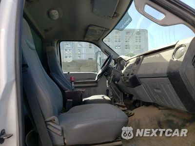Piąte zdjęcie samochodu w środku: 2012 FORD F750 SUPER DUTY VIN:3FRNF7FA3CV419360 - miniatura