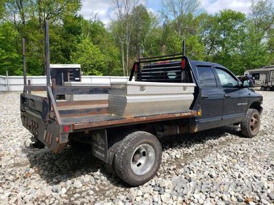 Trzecie zdjęcie samochodu z tyłu: 2004 DODGE RAM 3500 ST VIN:3D7MU486X4G117758 - miniatura
