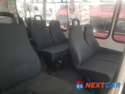 Zdjęcie 11 z 13 samochodu: 2019 FORD ECONOLINE E350 SUPER DUTY CUTAWAY VAN VIN:1FDEE3F60KDC71619 - miniatura
