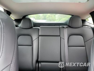 Zdjęcie 10 z 13 samochodu: 2023 TESLA MODEL Y VIN:7SAYGDEE6PA175892 - miniatura