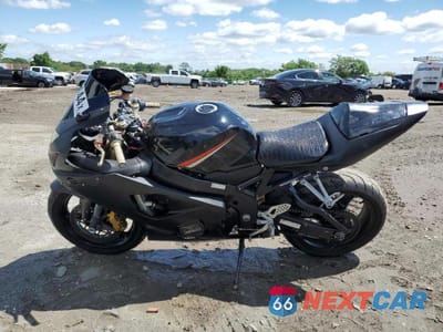 Trzecie zdjęcie samochodu z tyłu: 2005 SUZUKI GSX-R600 K VIN:JS1GN7CA352111189 - miniatura