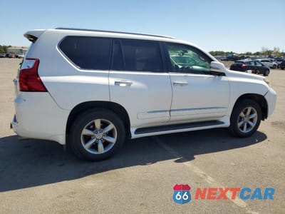 Trzecie zdjęcie samochodu z tyłu: 2013 LEXUS GX 460 PREMIUM VIN:JTJJM7FX4D5056843 - miniatura