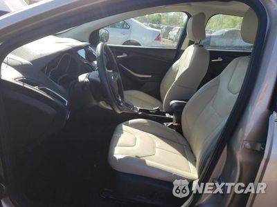 Zdjęcie 7 z 13 samochodu: 2018 FORD FOCUS TITANIUM VIN:1FADP3N27JL219732 - miniatura