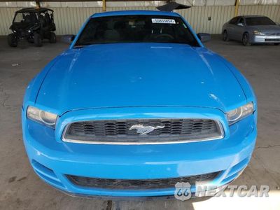 Piąte zdjęcie samochodu w środku: 2014 FORD MUSTANG VIN:1ZVBP8AM2E5237908 - miniatura