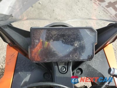Zdjęcie 7 z 9 samochodu: 2022 KTM 390 RC VIN:MD2JYJ403NC217877 - miniatura