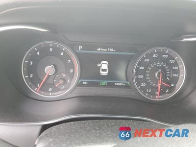 Zdjęcie 9 z 12 samochodu: 2019 GENESIS G70 ELITE VIN:KMTG34LA2KU032267 - miniatura