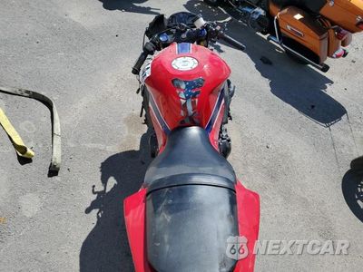 Zdjęcie 6 z 9 samochodu: 2024 HONDA CBR600 RR VIN:JH2PC40J9RK100130 - miniatura
