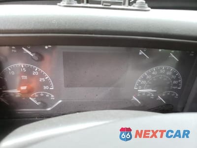 Zdjęcie 8 z 10 samochodu: 2024 VOLVO VNR VIN:4V4WC9EH9RN639888 - miniatura