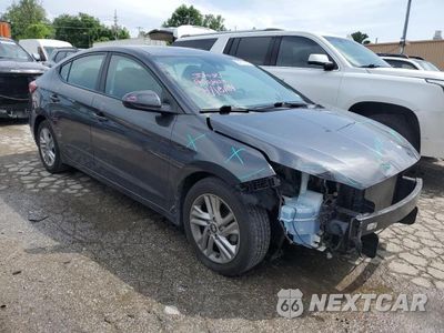 Czwarte zdjęcie samochodu z boku: 2020 HYUNDAI ELANTRA SEL VIN:5NPD84LF0LH572419 - miniatura
