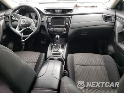Zdjęcie 8 z 13 samochodu: 2018 NISSAN ROGUE S VIN:5N1AT2MT5JC746838 - miniatura
