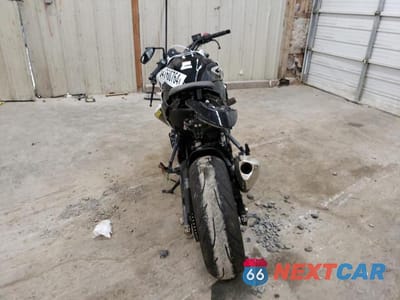 Czwarte zdjęcie samochodu z boku: 2023 SUZUKI GSX-S750 M VIN:JS1C533D4P7100466 - miniatura