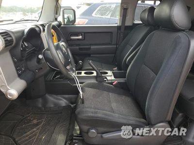 Zdjęcie 7 z 13 samochodu: 2007 TOYOTA FJ CRUISER VIN:JTEBU11F570025715 - miniatura