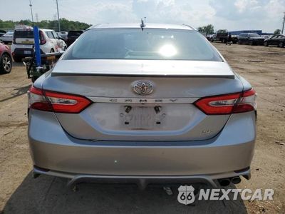 Zdjęcie 6 z 12 samochodu: 2019 TOYOTA CAMRY L VIN:4T1B11HK6KU786427 - miniatura