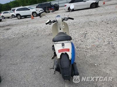 Czwarte zdjęcie samochodu z boku: 2009 HONDA CHF50 VIN:JH2AF60069K700572 - miniatura
