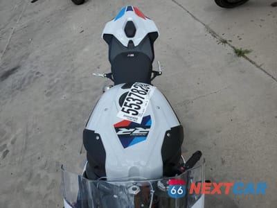 Piąte zdjęcie samochodu w środku: 2024 BMW S 1000 RR VIN:WB10E6308R6J11824 - miniatura
