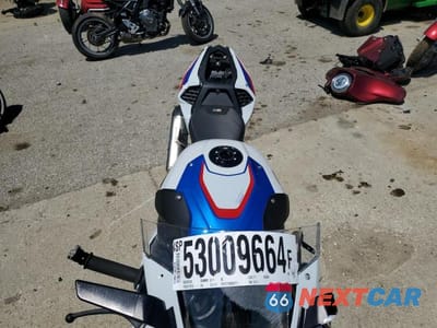Piąte zdjęcie samochodu w środku: 2022 BMW S 1000 RR VIN:WB10E2306N6F11127 - miniatura