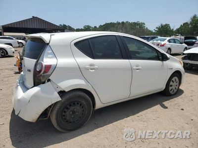 Trzecie zdjęcie samochodu z tyłu: 2014 TOYOTA PRIUS C VIN:JTDKDTB34E1071113 - miniatura
