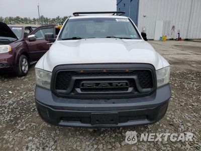 Piąte zdjęcie samochodu w środku: 2016 RAM 1500 ST VIN:1C6RR6FT8GS176611 - miniatura