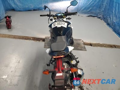 Zdjęcie 6 z 9 samochodu: 2023 SUZUKI GSX-S750 M VIN:JS1C533D1P7100506 - miniatura