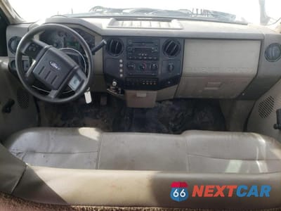 Zdjęcie 8 z 13 samochodu: 2008 FORD F450 SUPER DUTY VIN:1FDXW46R18EA56792 - miniatura
