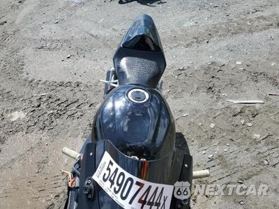 Piąte zdjęcie samochodu w środku: 2005 SUZUKI GSX-R600 K VIN:JS1GN7CA352111189 - miniatura